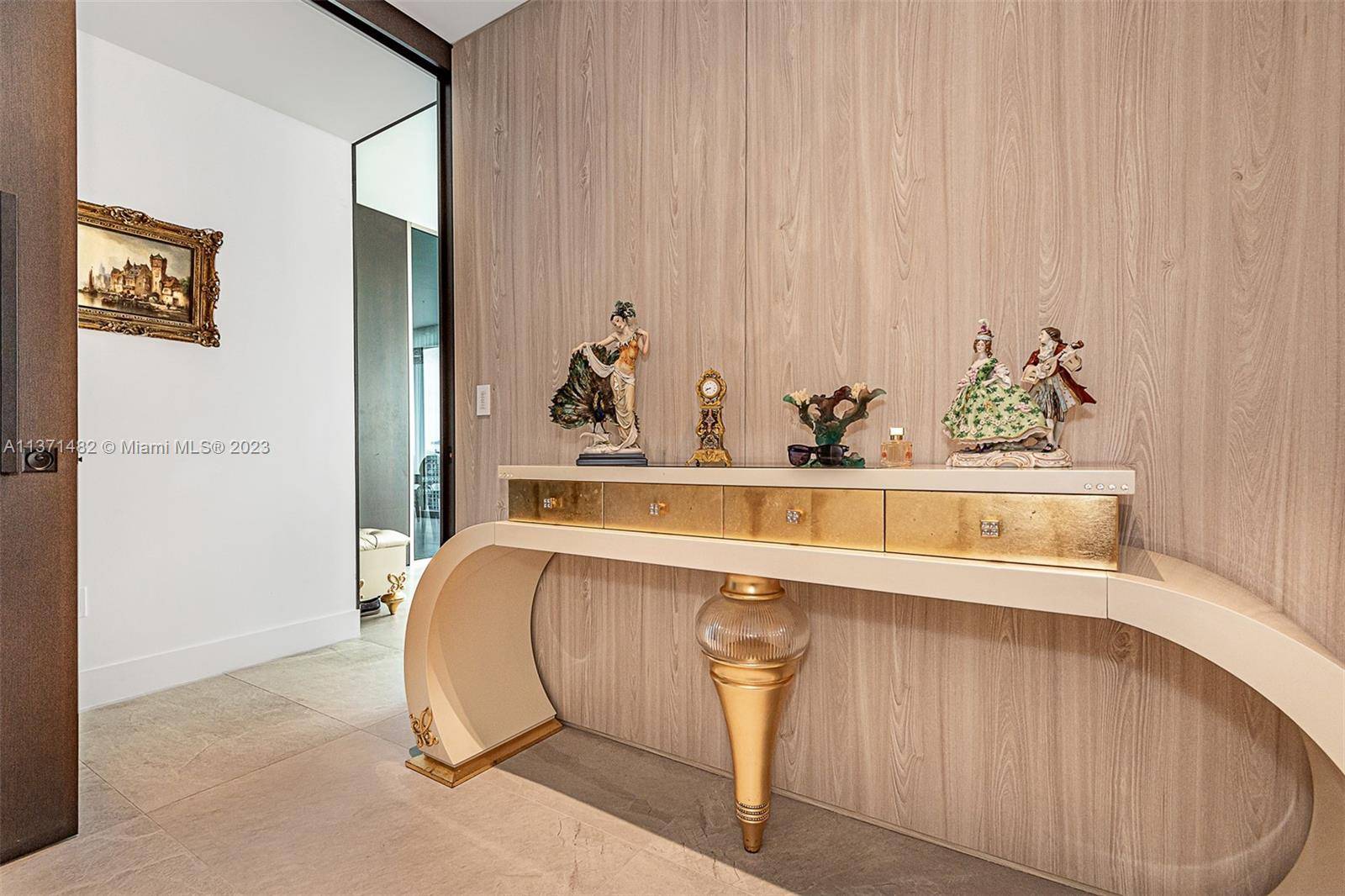 Jade Signature is one of the most prestigious buildings in Sunny Isle Beach.