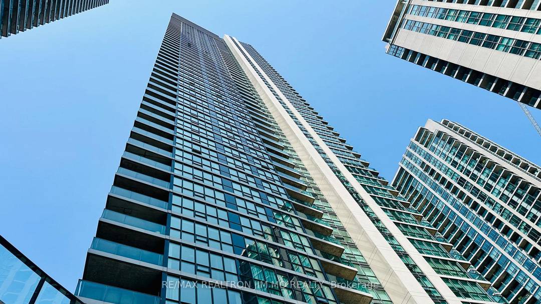 Success Tower In High Demand Downtown Core, Just Northwest Of Yonge St Harbour St !