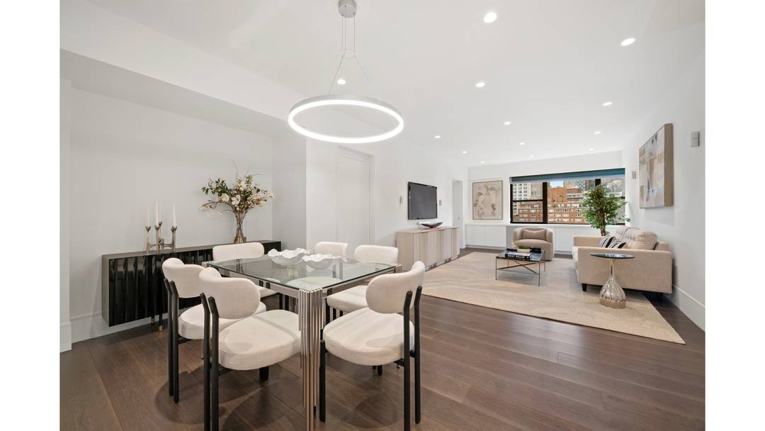 With five bedrooms and three full baths, and private laundry, this expansive Upper East Side residence has evolved into something even more compelling.