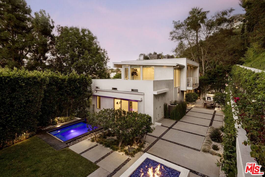 7350   Pacific View Dr 3BR Hollywood Hills East La