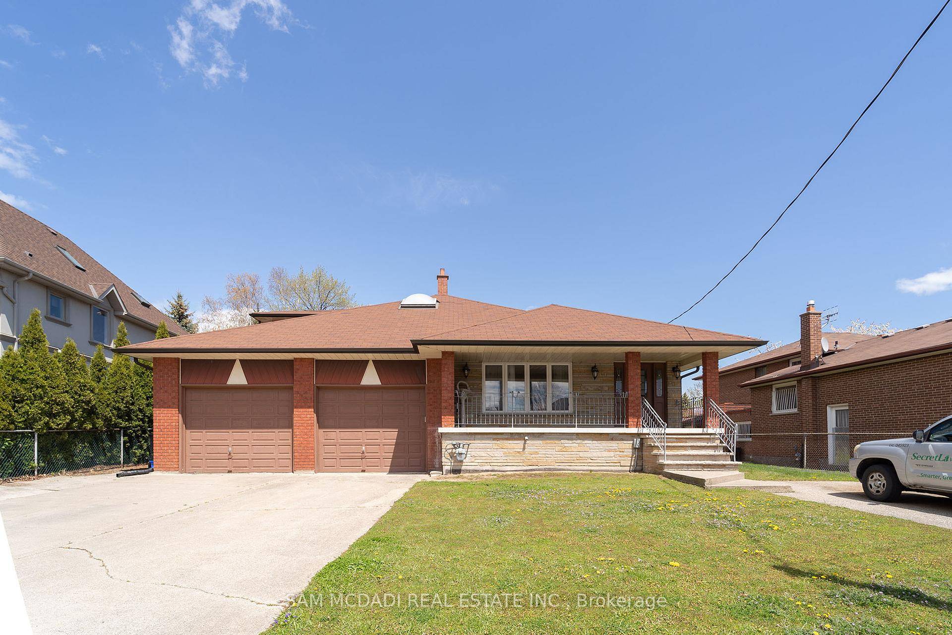 Welcome to this spacious 4 3 bedroom, 4 bathroom home offering over 5, 000 sq ft of living space in the highly sought after Lakeview community.