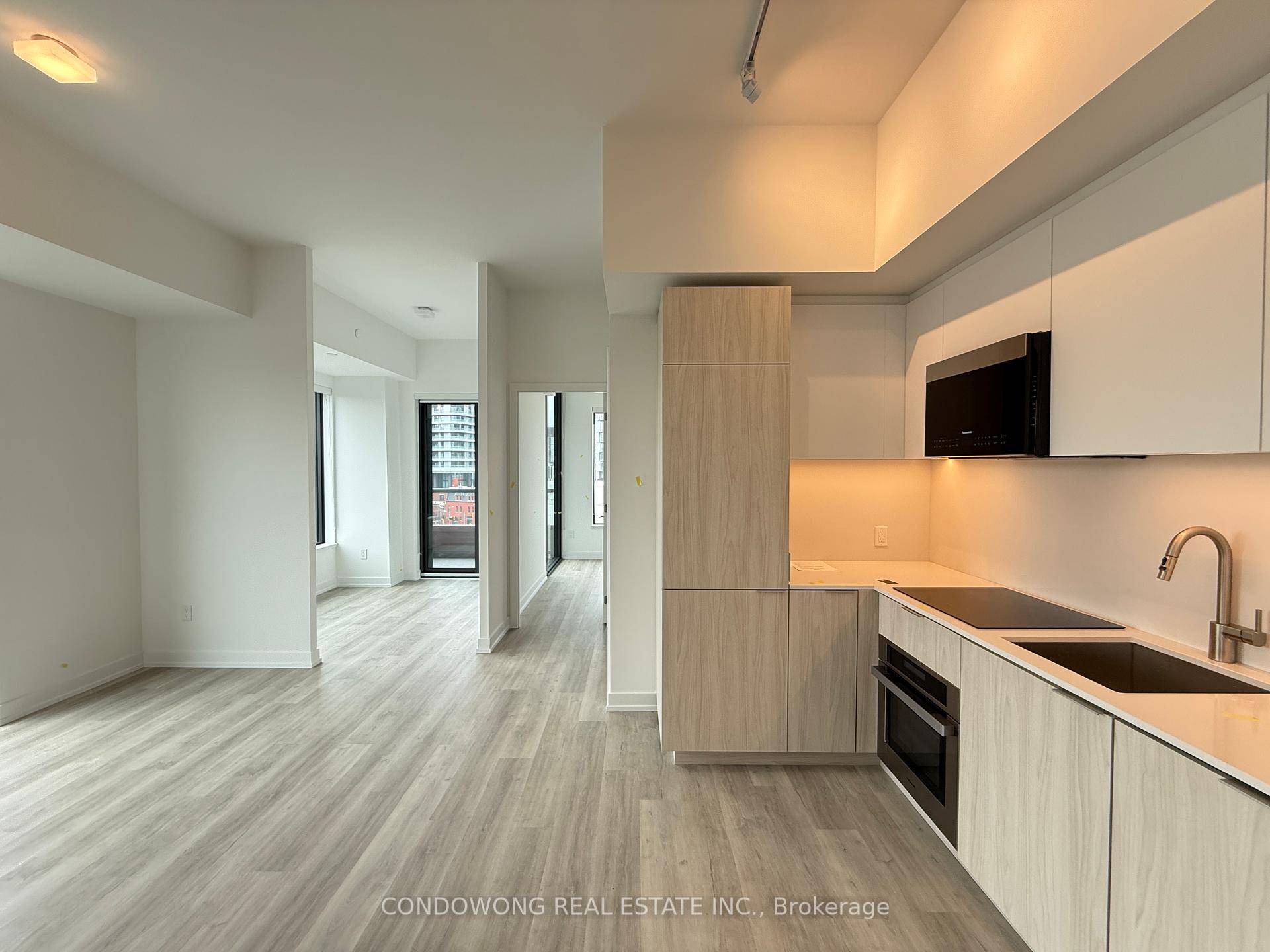 Ideal for students, this brand new 2 bedroom den condo at 28 Eastern Ave offers modern city living with flexible space the den works perfectly as a study room or ...