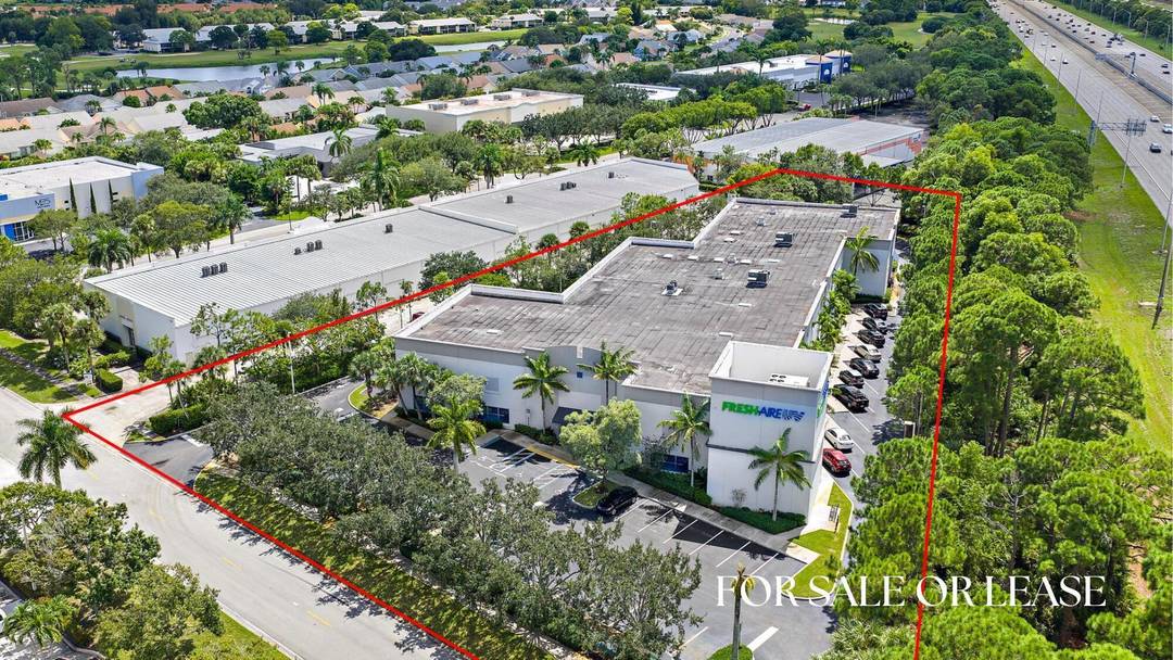 Discover an exceptional opportunity in Jupiter Commerce Park with this versatile 30, 377 SF office warehouse property on a 1.