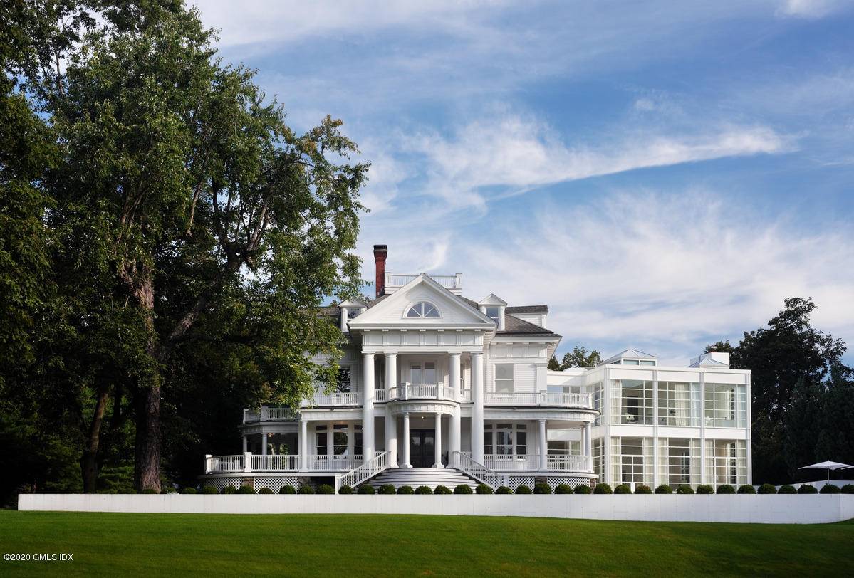 Bright and White architectural extravaganza !