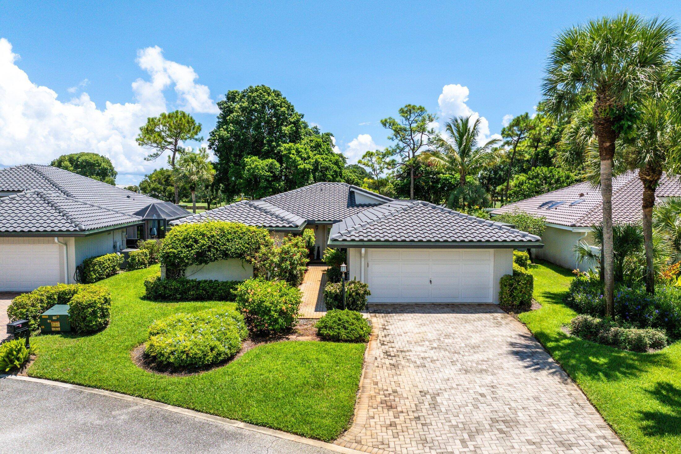 Premium pool lot home in the quiet enclave of Glens East at Hunters Run Country Club.
