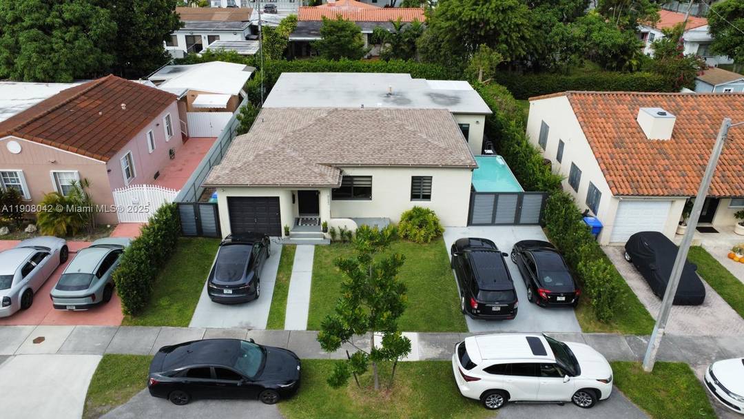 Discover this stunning residence in the heart of Miami.