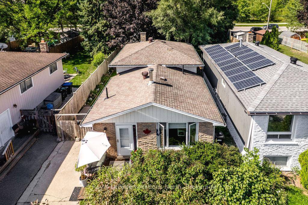 Fabulous starter home with rental income from a LEGAL accessory apartment with separate entrances to help with your expenses !