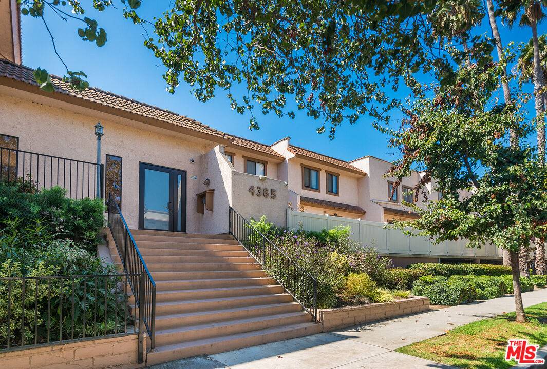4365 Mclaughlin Ave 2BR Marina Del Rey La