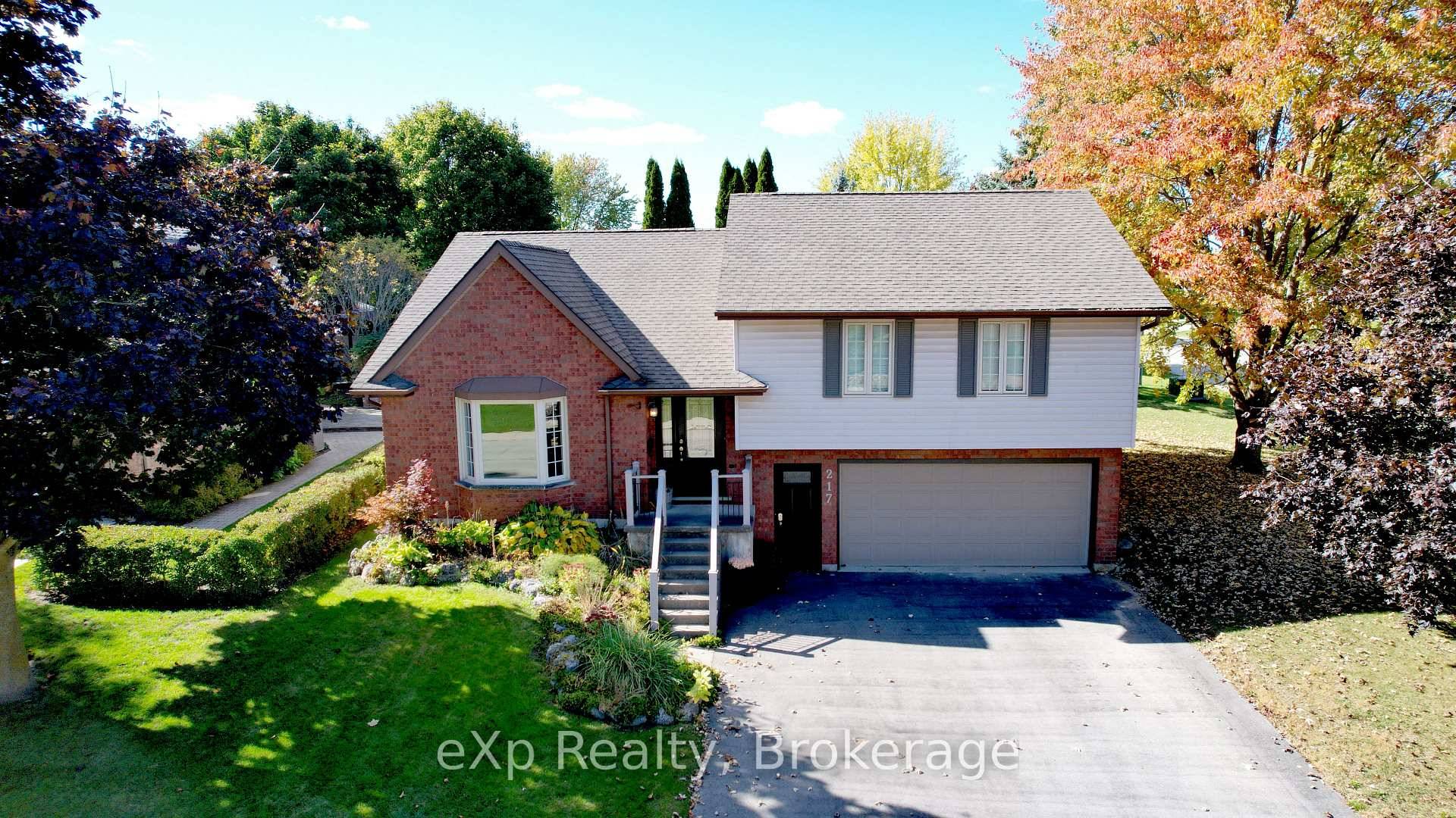 Welcome to 217 Thomas street in the town of Walkerton.