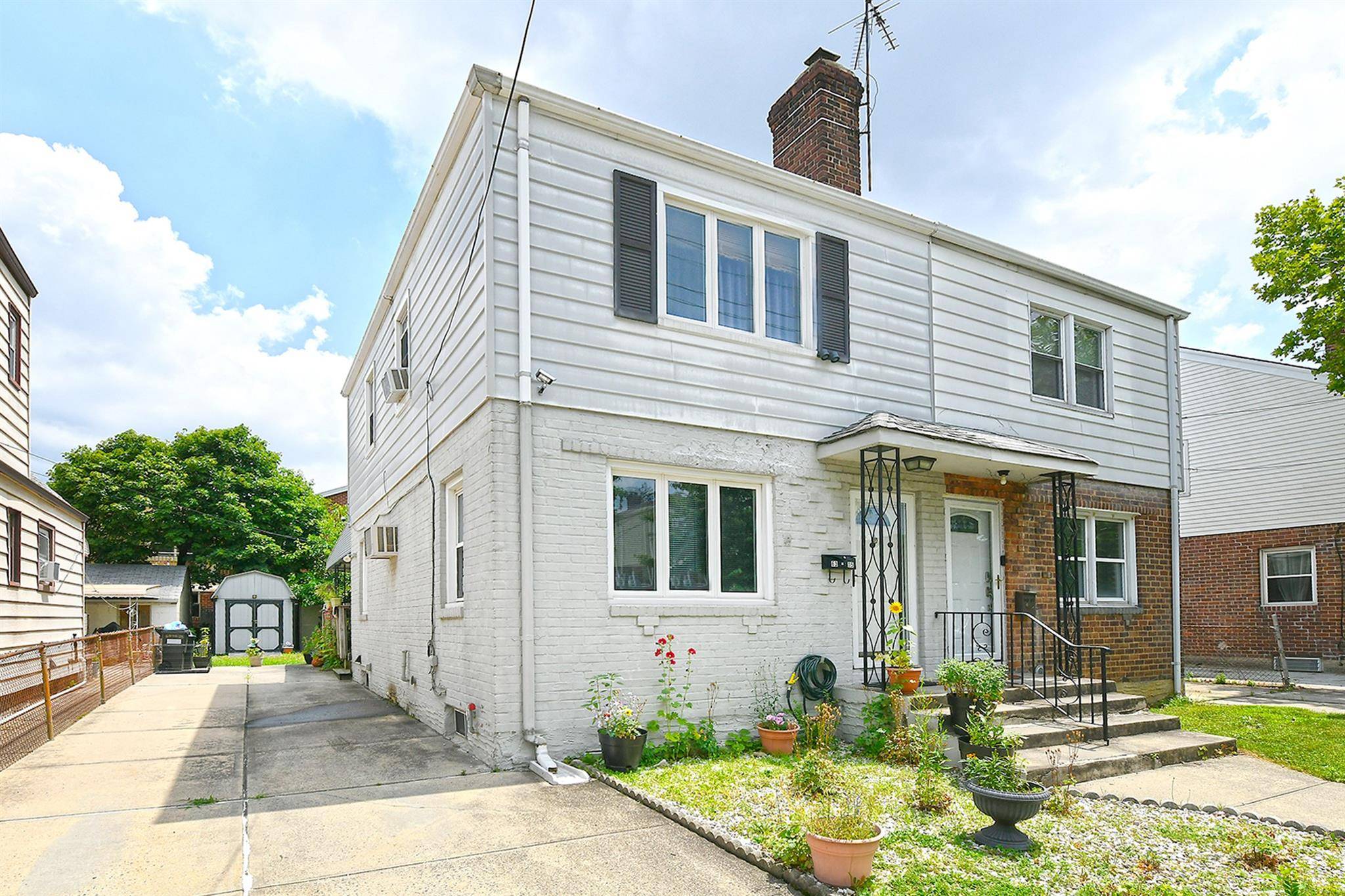 Priced to sell. This well loved home is ready and waiting for a new lease of life.