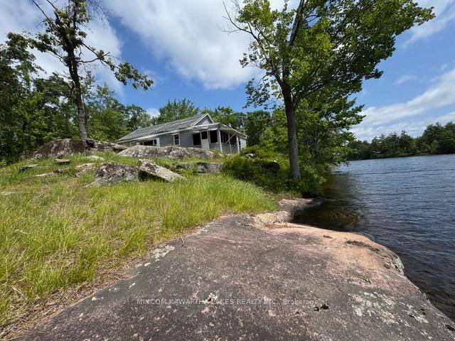 Estate Sale on Kasshabog Lake 1.