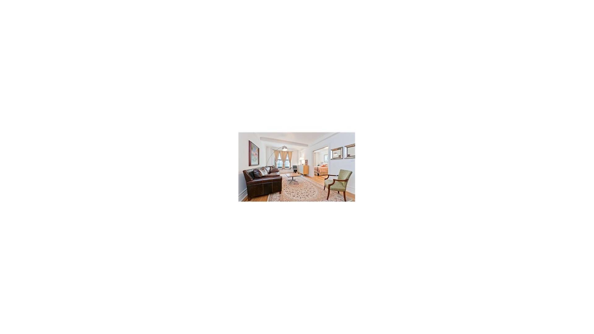 PARK AVENUE VIEWS ! Come see this elegant, one bedroom home on famed Park Avenue, where light streams in, has tree top views, and is quiet with sound proof windows.