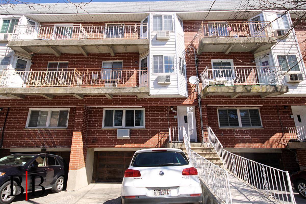 Stunning 3 Bedroom Condo in the Heart of George Town !