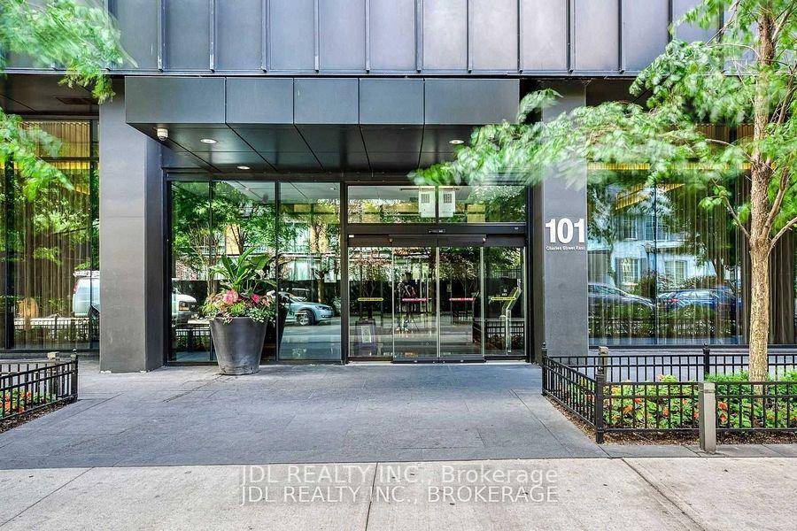This Stylish 1 1 At The Award Winning X2 Condos Has It All !
