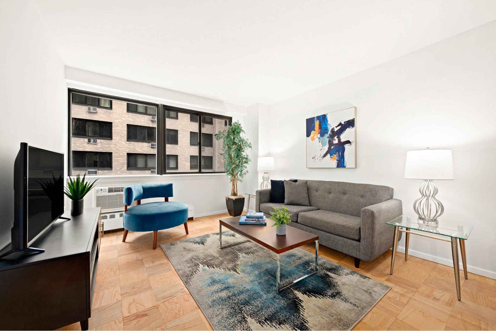 Home Sweet Home ! Jr. 1 Bedroom L Studio in the Chelsea Lane !