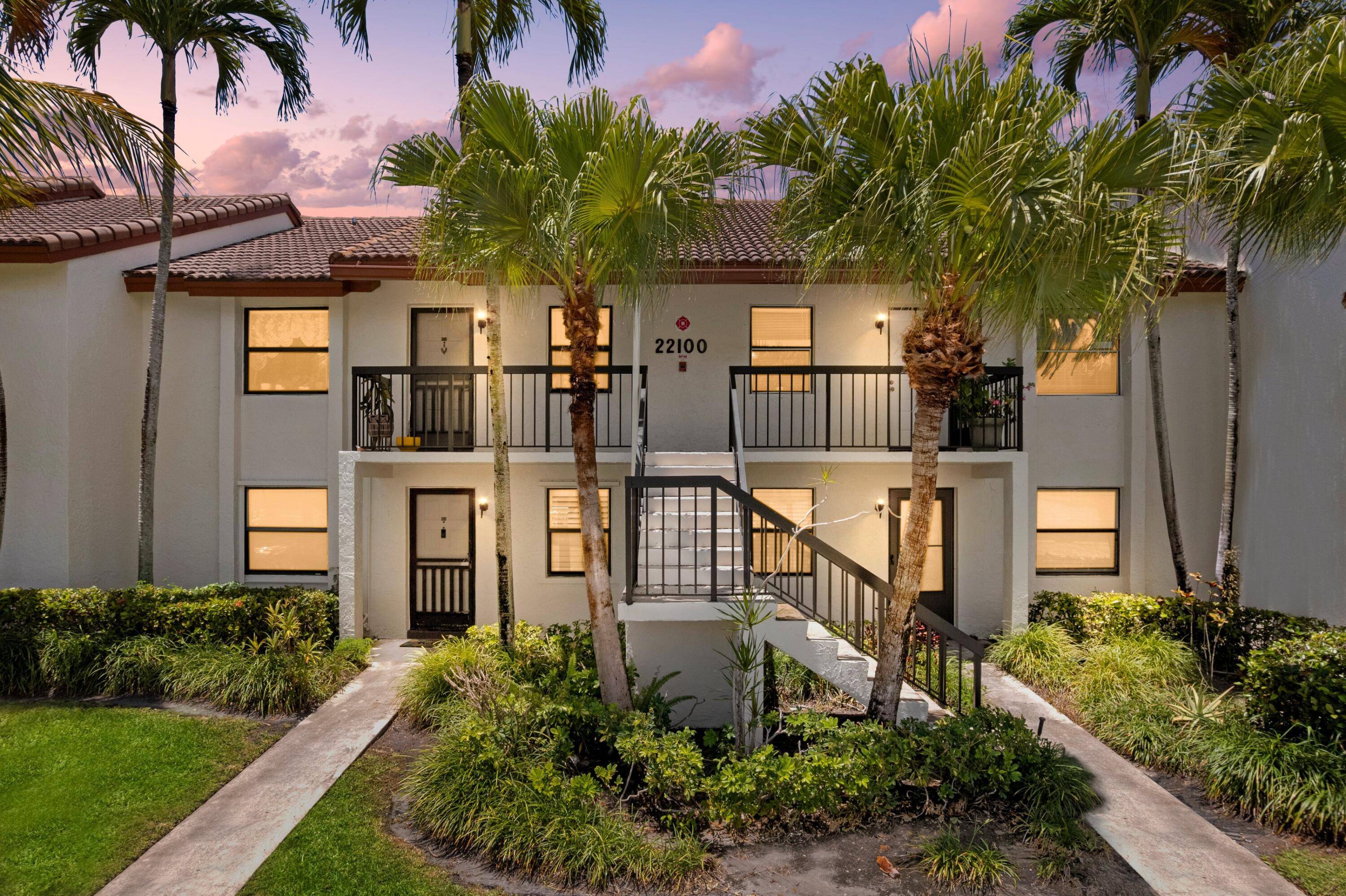 ABSOLUTELY GORGEOUS WATERFRONT CONDO PRESTIGIOUS BOCA PALMS BREATHTAKING LAKE VIEWS FULLY RENOVATED LOW HOA FEES Bright Open Floor Plan Dramatic Vaulted Ceilings LED Custom Lighting Large Eat In Kitchen Quartz ...