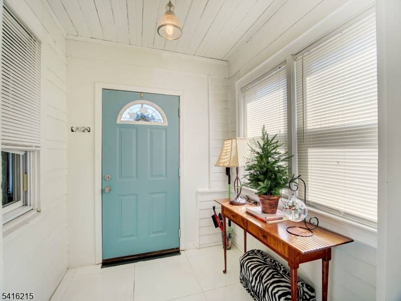 Your dream home search ends here !