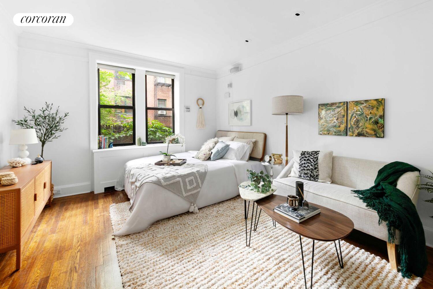 Welcome to your charming and serene studio located in the heart of Chelsea in a pet friendly, elevator prewar building that is meticulously maintained.
