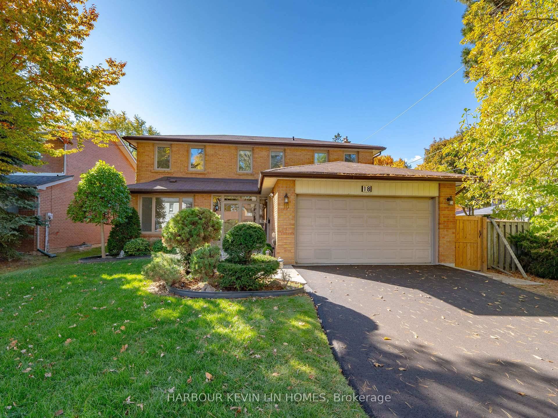 Welcome To 18 Whitman Street, An Elegant And Meticulously Maintained 2 Storey Detached Home Situated In The Prestigious Newtonbrook East Community Of Toronto.