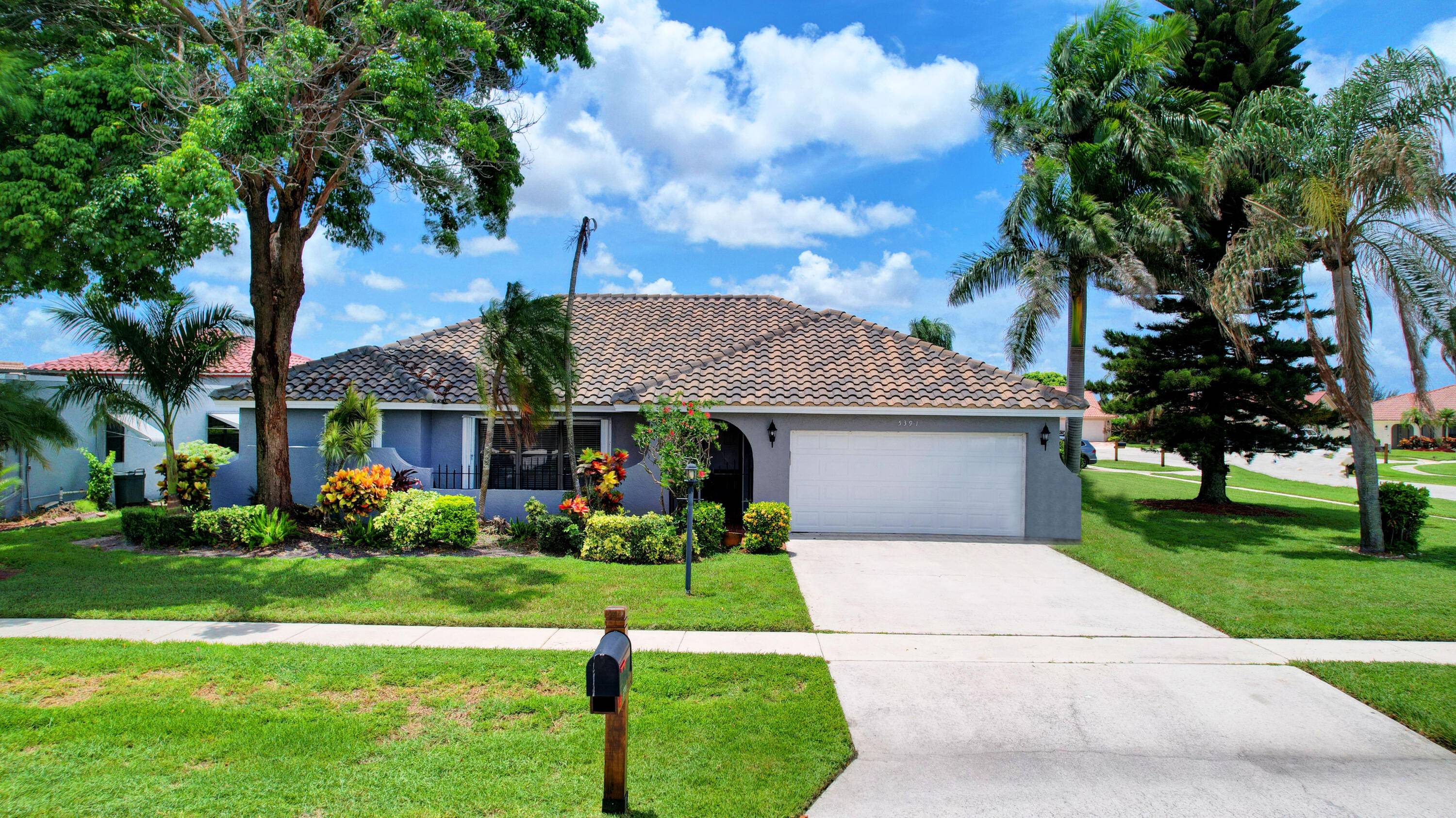 Beautiful Lakes of Sherbrooke gated community of Bonita Isles.