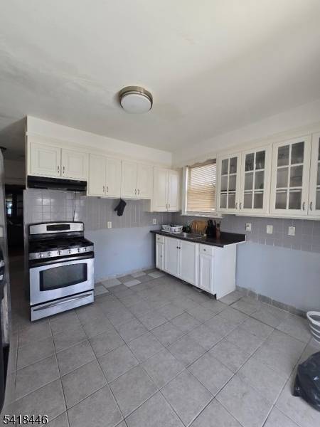 Rare 3 Family Opportunity !