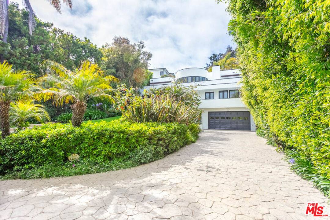 12309  W Sunset Blvd 3BR Brentwood La