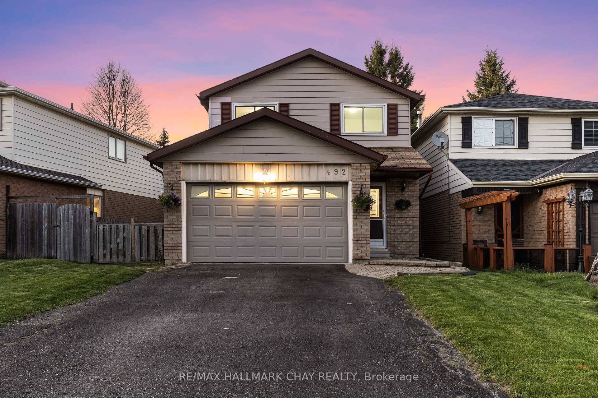 Charming Detached 4 Bed Family Home with Private Backyard and Walk Out Apartment !