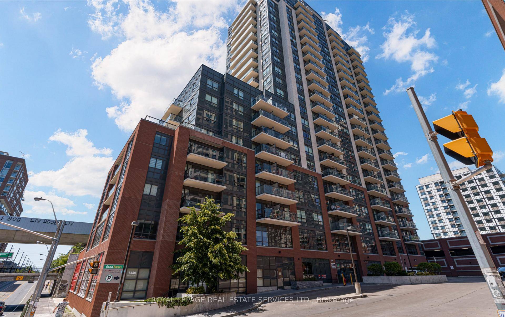 What an amazing Opportunity for a First Time Buyer or Downsizer !