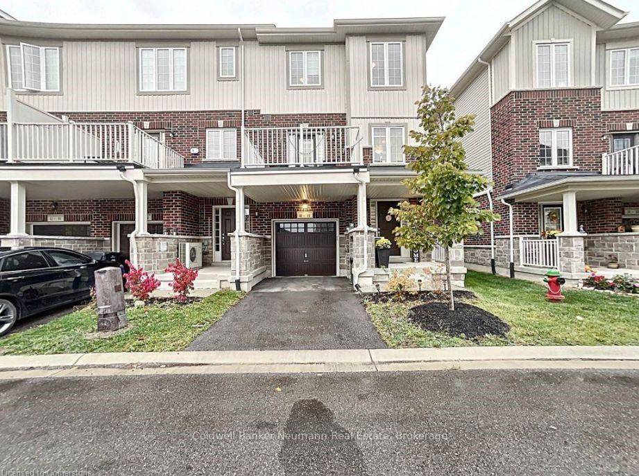 Stunning 3 Bed, 2. 5 Bath End Unit Freehold Townhome In Sought After Kortright Hills !