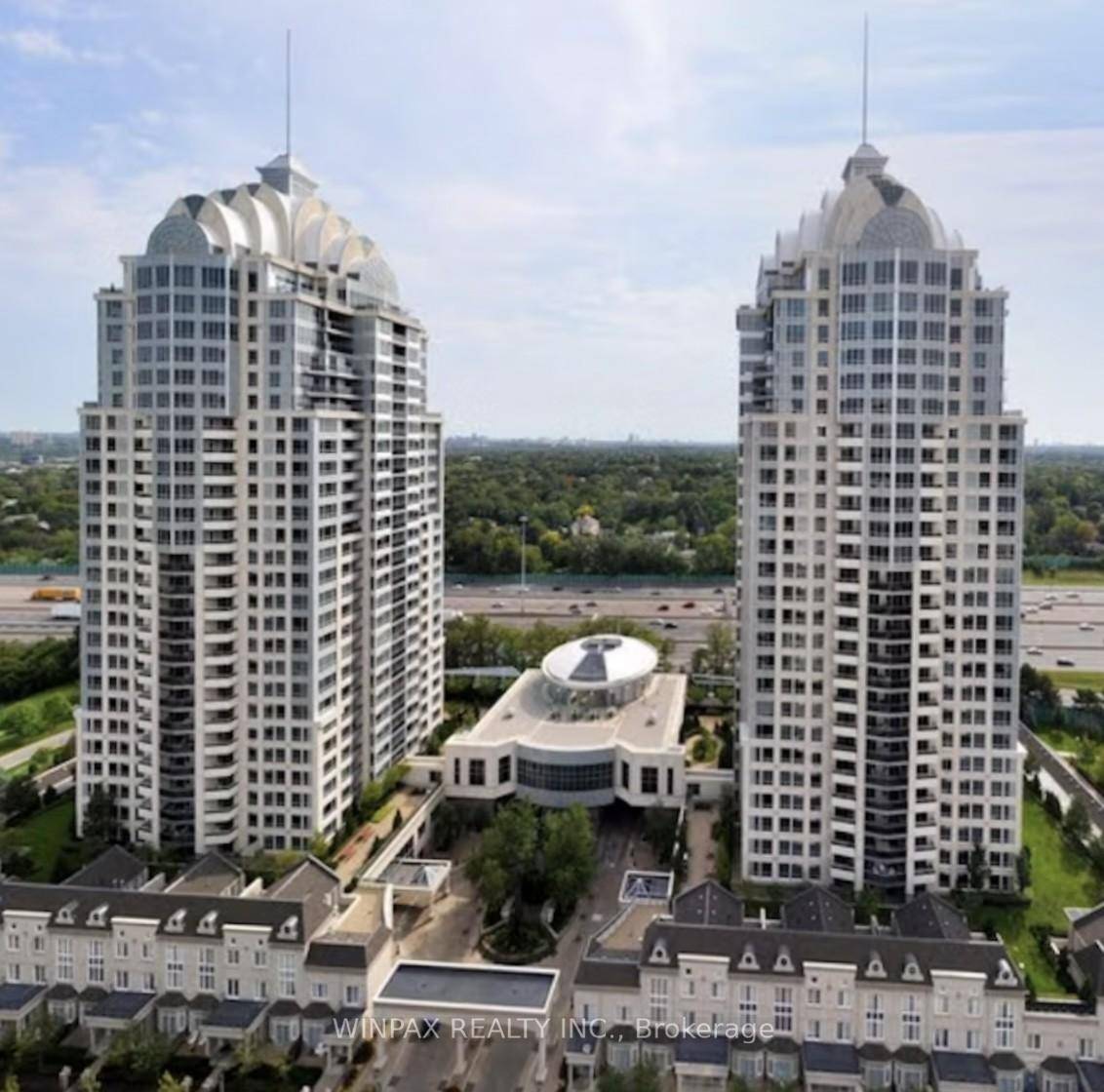 Luxury NY Towers in prestigious Bayview Village !