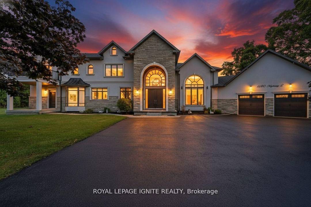 Welcome to this stunning custom built estate home, just over five years new !