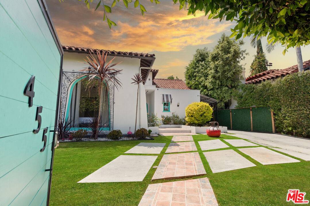 455 N Crescent Heights Blvd 4BR Beverly Grove La