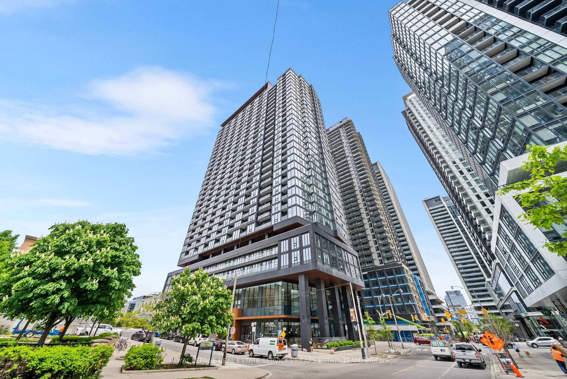 Experience elevated living in this bright and spacious 2 1 bedroom condo, on the 35th floor of a luxury high rise in Liberty Village.