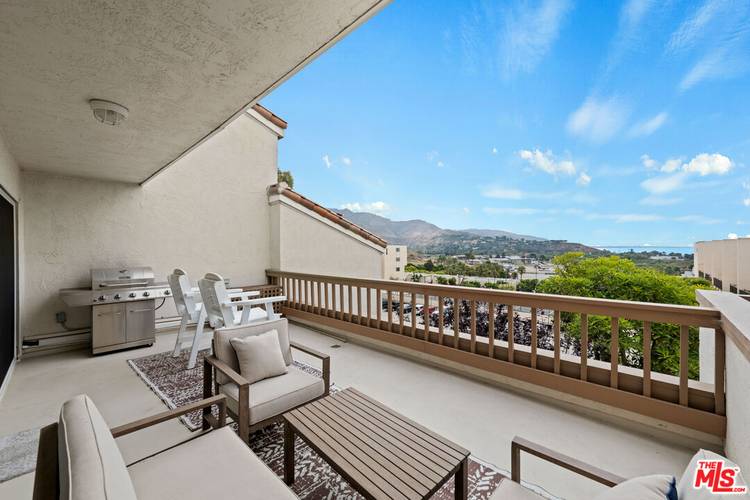 23908 De Ville Way 2BR Malibu La