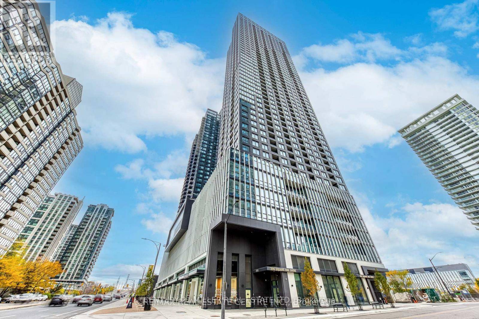 Condominiums at Square One District by Daniels is situated in a prime location in the heart of the Mississauga City Centre area.