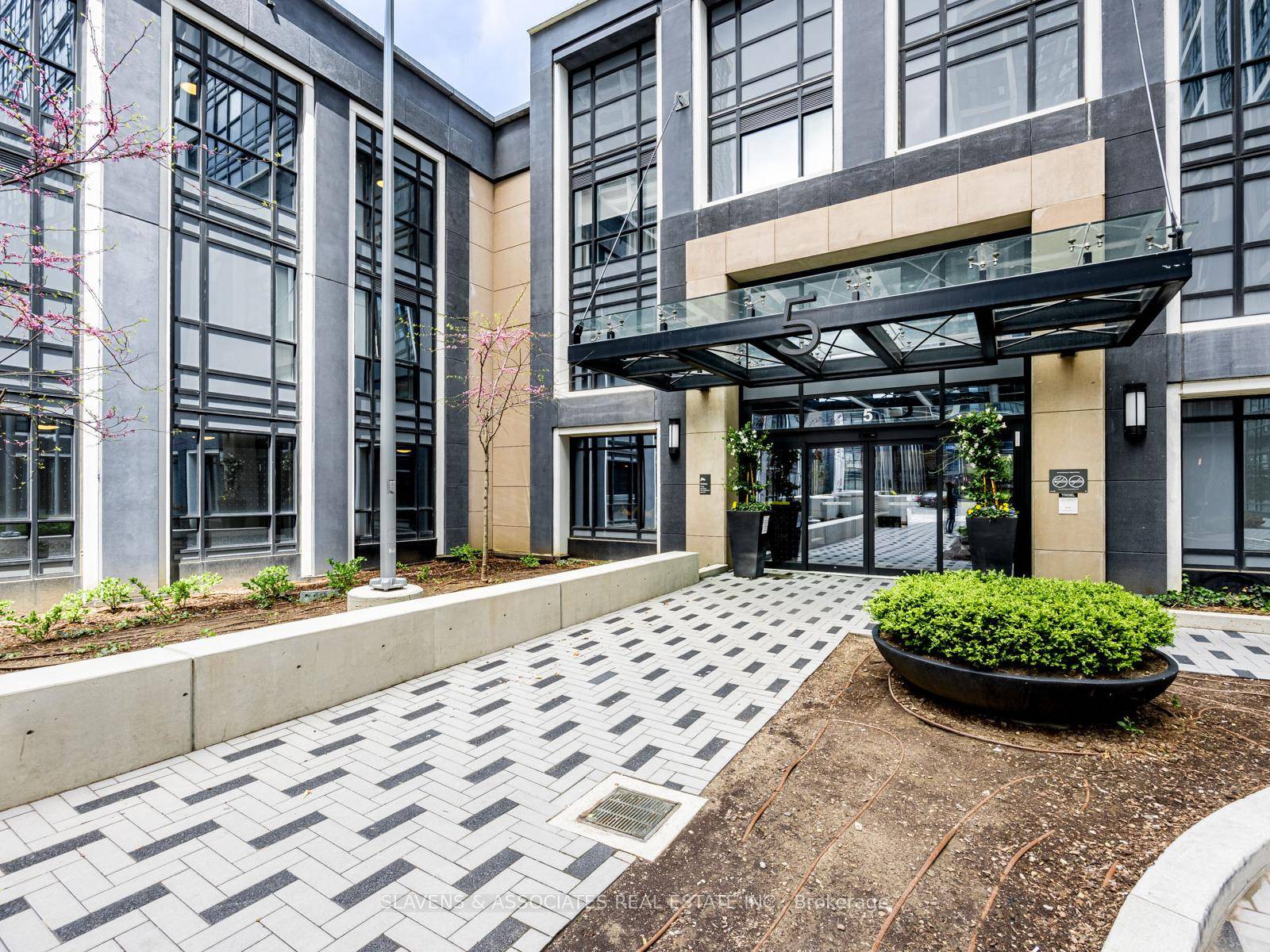 Welcome to 5 Mabelle Avenue, a Tridel built luxury condo located just steps from Islington Station !