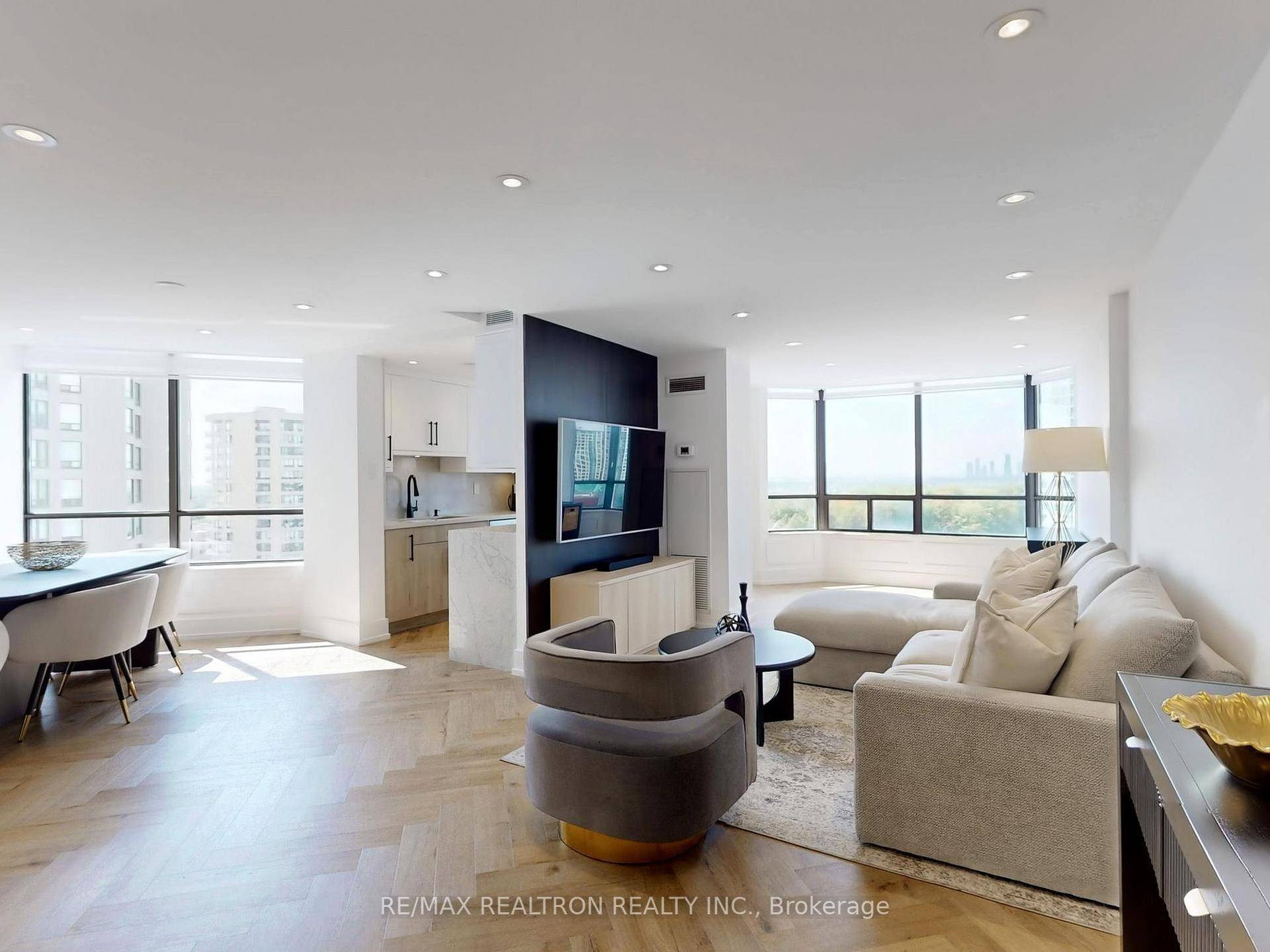 Welcome to this Totally Renovated 2 Bedroom, 2 Parking and 1 Locker Suite at Promenade Towers.