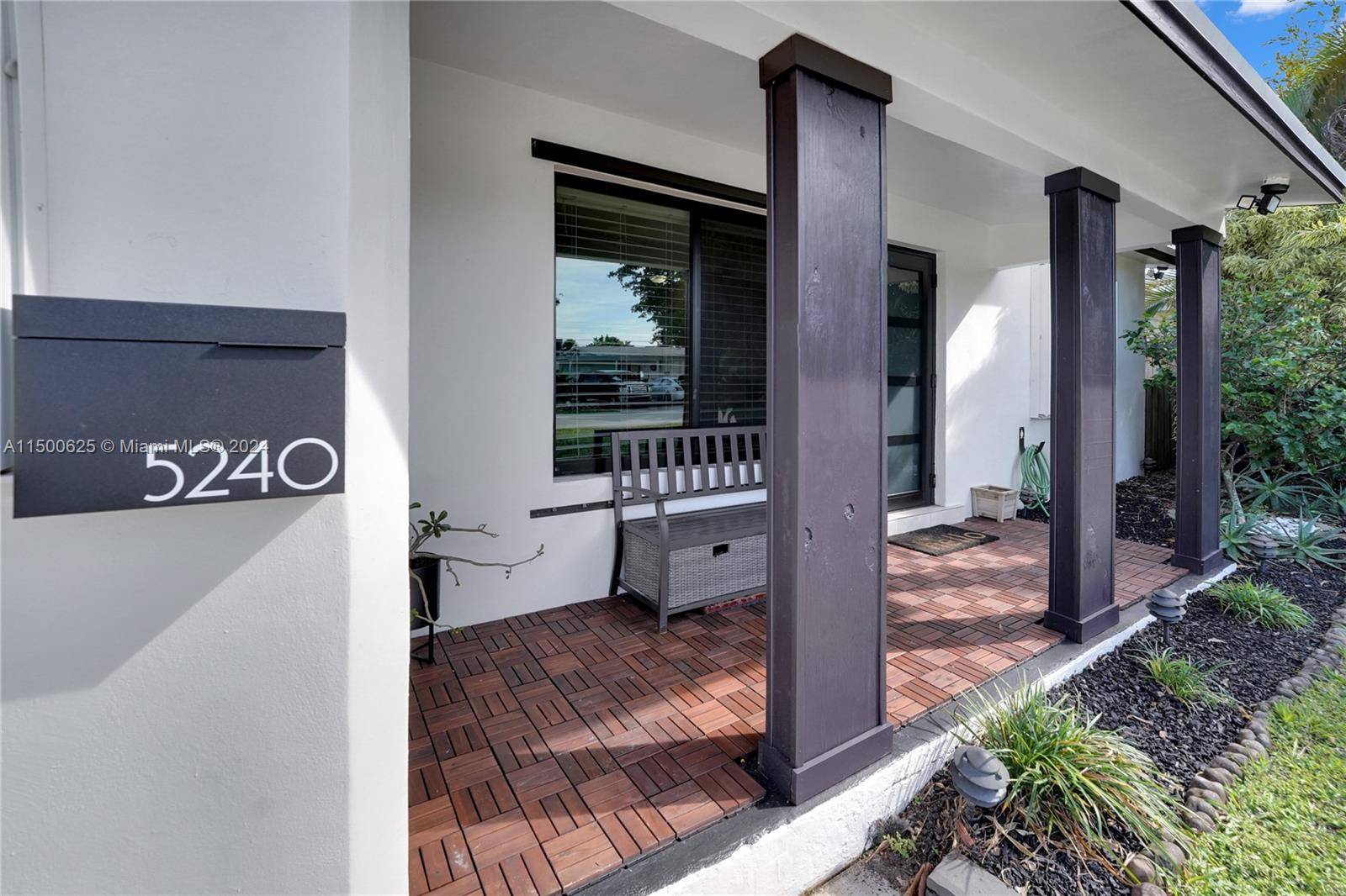This home in Oakland Park is perfect for a growing family or anyone seeking expansive living space.
