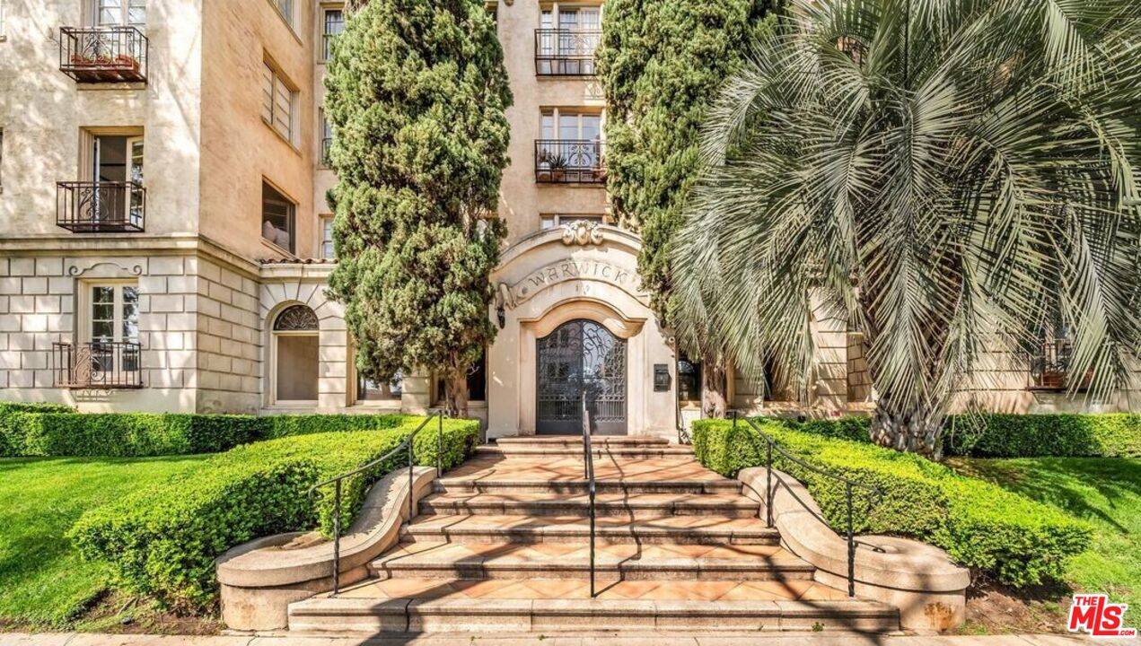 109  N SYCAMORE AVE 1BR Hancock Park La