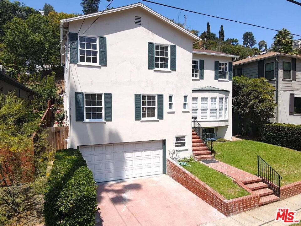 2547   Canyon Dr 4BR Hollywood Hills East La