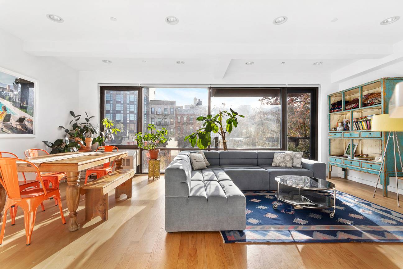 Welcome to a beautiful, modern, well appointed two bedroom one bathroom condominium in the East Village.