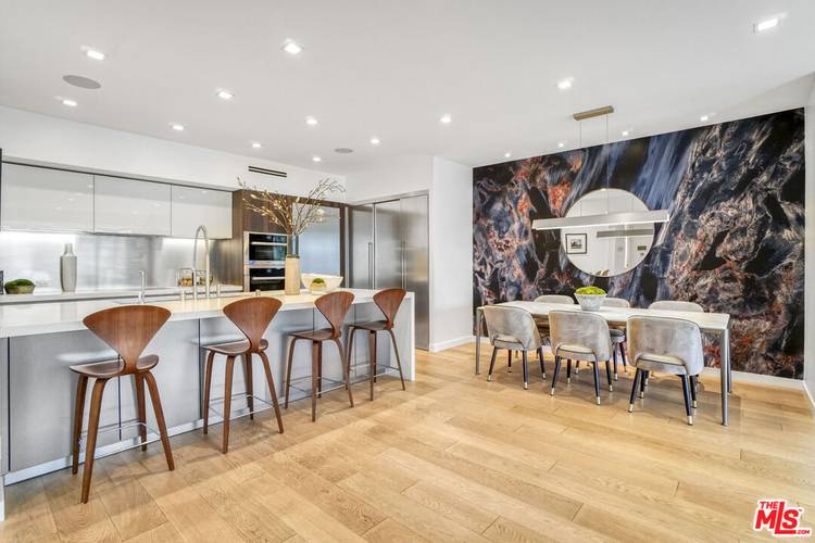 515   Ocean Ave 2BR Santa Monica La