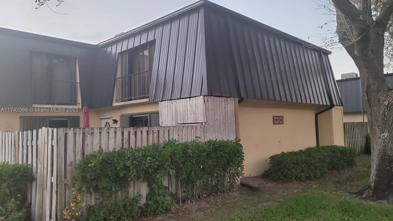 Investors immediately cash out, updated and excellent tenant history.