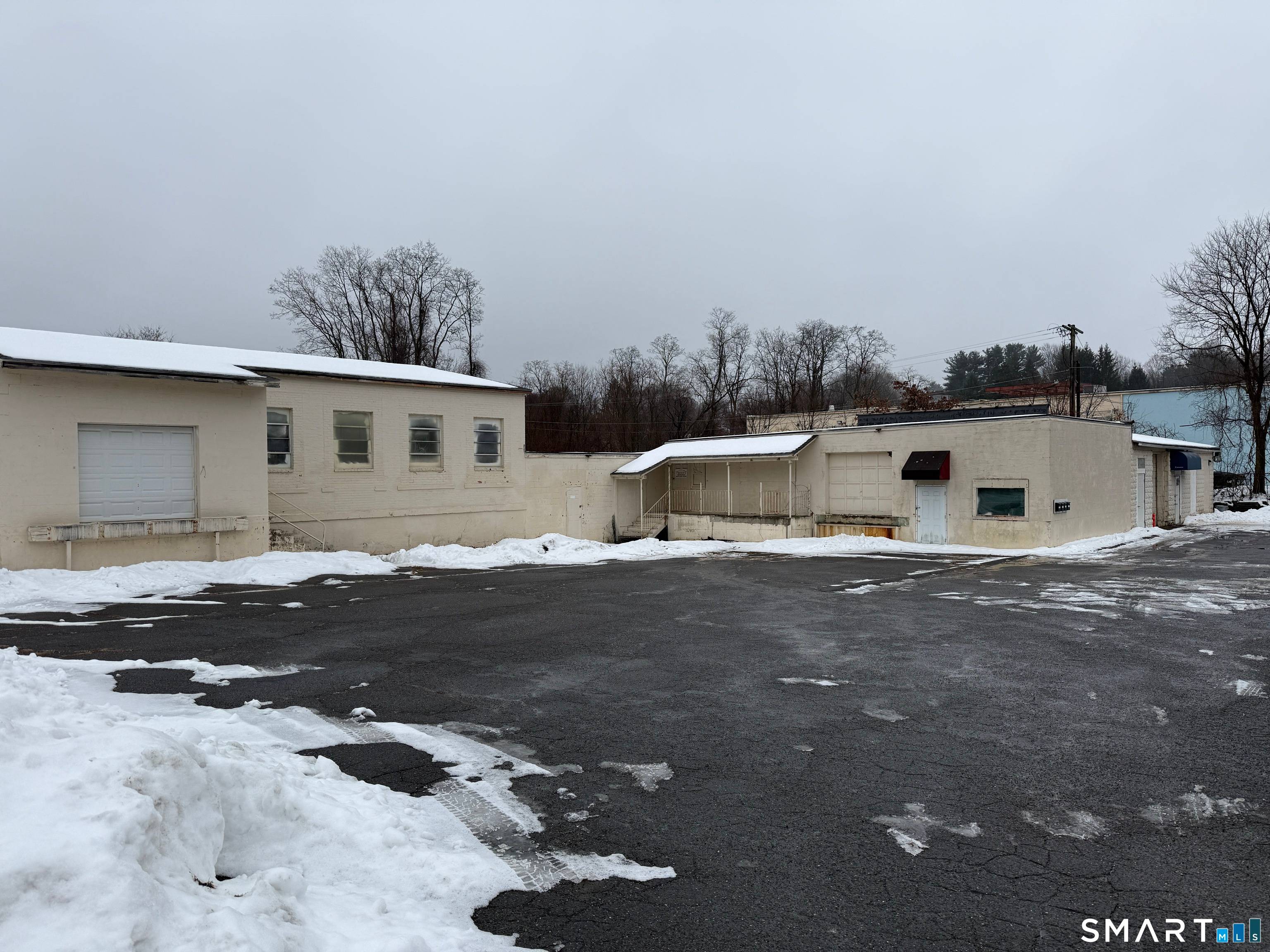 Great investment opportunity for a retail, light manufacturing, automotive and or warehouse space on the high traffic RT72 state road.