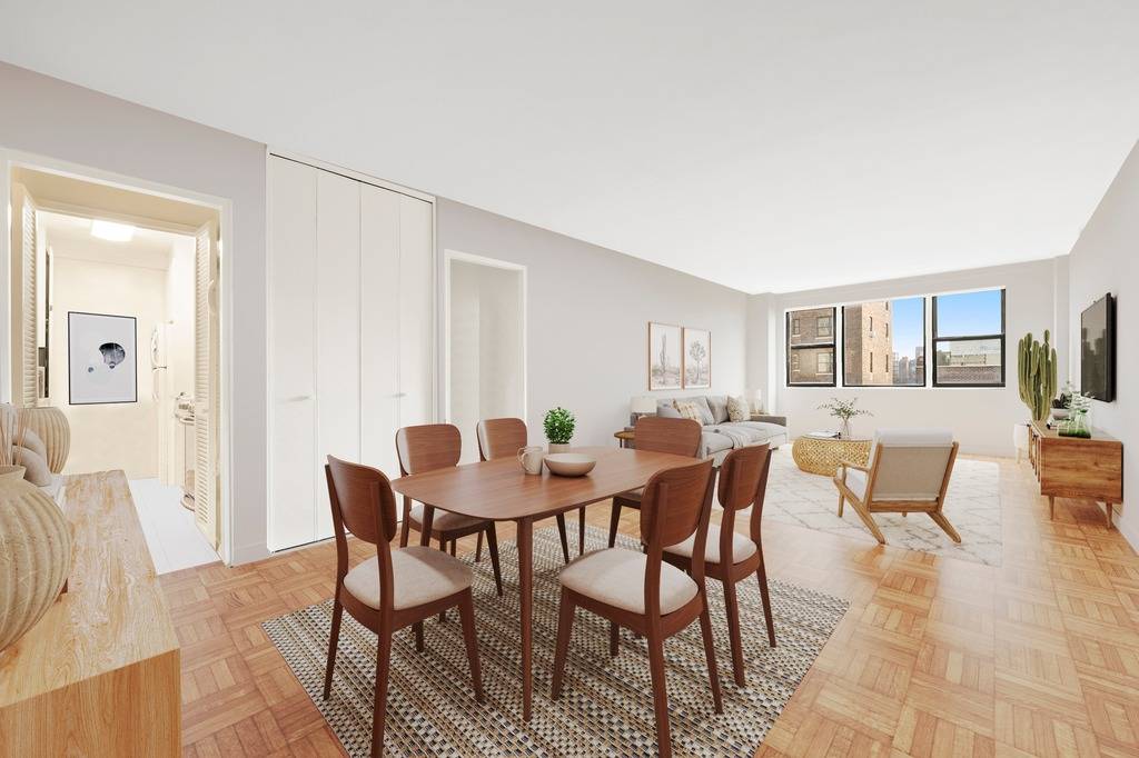 Nestled in the heart of the desirable Gramercy neighborhood, this spacious and airy one bedroom apartment offers a perfect canvas to create your dream home.