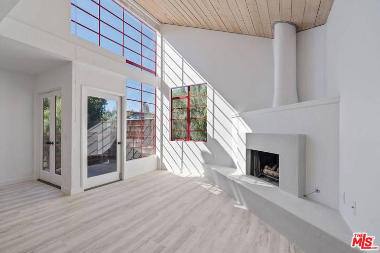 29235   Heathercliff Rd 2BR Malibu La
