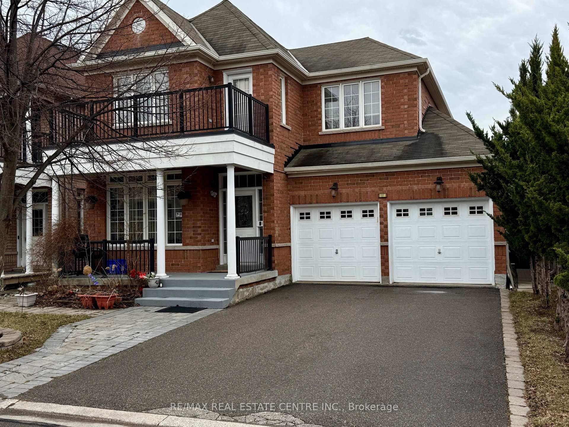 When Imagination Become Reality A House Of Its Class Where Style And Taste Are Combined 16 years old property approx.