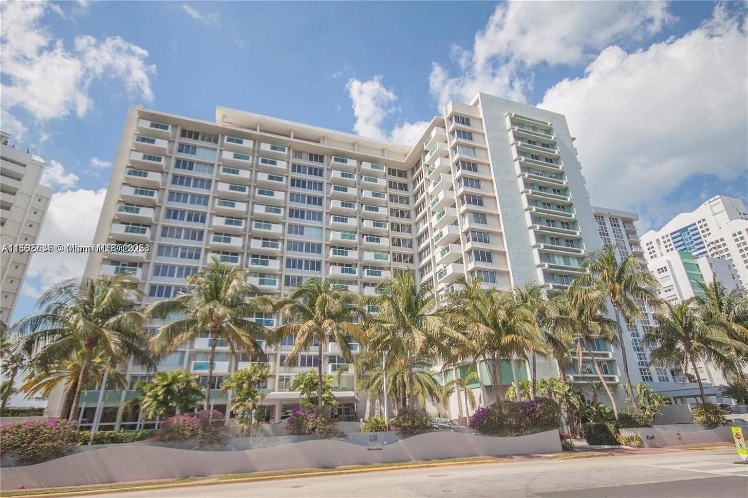 Spacious and fully updated 1 bedroom, 1 bathroom condo available in the prestigious Mirador on West Avenue.