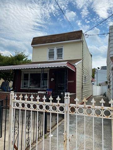 East Flatbush great corner fully detached 1 fam duplex 3 bedroom with LR, FDR, EIK amp ; full basement !