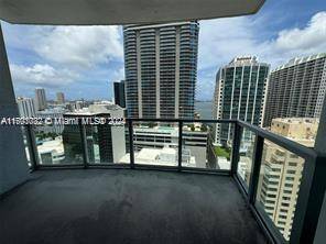 AMAZING 1 BED 1. 5 BATHS AT 1060 BRICKELL AVE.